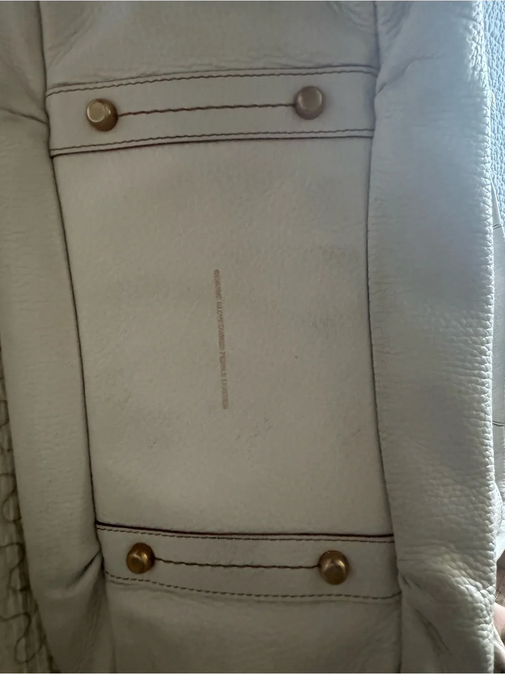 Coach 1941 Bandit 39 Hobo in Chalk with Gold Hardware